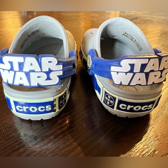 Star Wars Glow in the dark crocs 4-5c - Picture 2 of 5